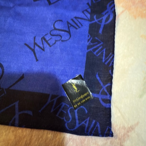 Yves Saint Laurent Blue handkerchief cotton - Picture 4 of 4
